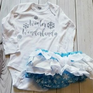 Winter Wonderland Ruffle Diaper Cvr Set 18m